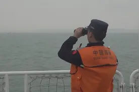 援手已到，菲方主动来犯仁爱礁，中方船只被碰撞，南海正加速增兵图片