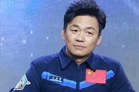 徐峥说的没错，不拍戏就消失的王宝强，已经走上了另外一条道路图片
