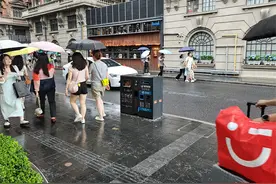 青春服务热线丨市民投诉武康路-安福路街区垃圾桶难找，游客也吐槽在上海扔垃圾不便图片