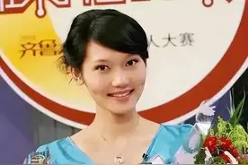 见识到主持人龙洋的素颜后，就不得不佩服春晚化妆师的鬼斧神工图片