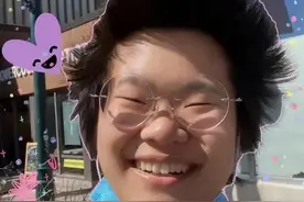 毕福剑现状：女儿打扮的“不男不女”，生活很艰难图片