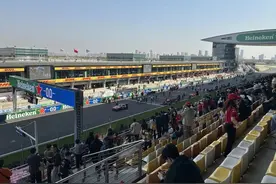 F1中国大奖赛排位赛成绩出炉，皮亚斯特里夺得杆位！汉密尔顿夺得冲刺赛冠军图片