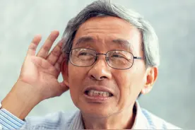 中老年人经常耳背，听不清，提醒：常吃3样帮助恢复，耳朵更灵敏图片