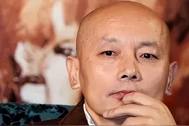 葛优：37岁拿戛纳影帝，高调演戏低调做人，如今66岁风采依旧图片