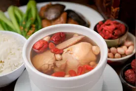 鸽子肉是“发物”，癌症患者不能吃？提醒：4类“发物”才要少吃图片