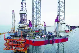 中国深水油气钻探已迈入超深水行列图片