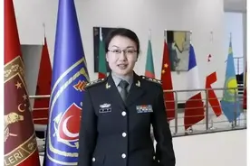 军事专家李莉突然发布重要声明，有些耐人寻味！图片