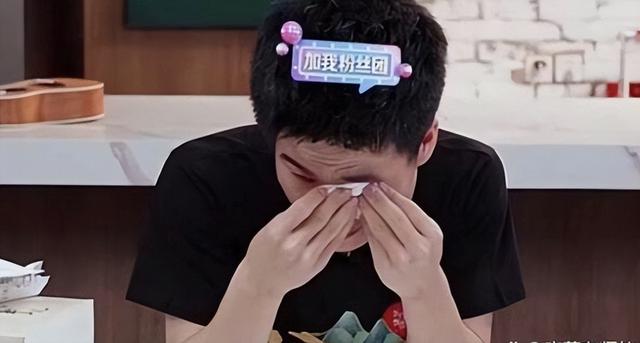 获得央视奖项仅5个月，董宇辉再亮新身份，原来他还有一张好牌
