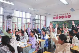 华容县团洲学校开设心理辅导课 让孩子们更加勇敢自信图片