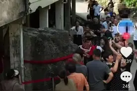 奥运冠军家门口大石头被凿坏？当地回应图片