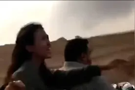 对话被劫持女孩Noa母亲：昨天她生日在等她回家丨大象深度图片