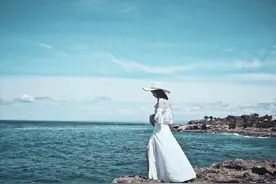 管理不好情绪的人，其实是认知太低图片