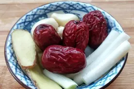 葱白和红枣搭配在一起，有什么功效呢，健康美味两不误！速看！图片