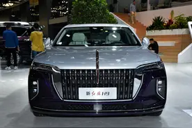 新红旗H9来了，车长5137mm，提供3.0T六缸发动机，国产车也走红了图片