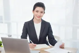 美女公务员曾告诉我，体制内女生常选择的四种伴侣，你知道吗？图片