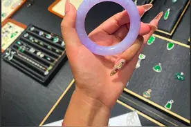 翡翠要以咱中国人的叫法命名了!图片