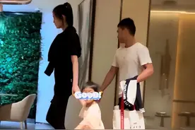 奚梦瑶婆婆很满意：孙女发育高全靠长腿媳妇！家族矮子遗传有救了图片