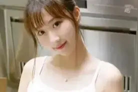 男女之间的关系，有这些动作、一眼看出…图片