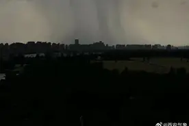 西安一边艳阳高照，一边暴雨倾盆！下一轮降水时间确定，全省大部小到中雨或雷阵雨！图片