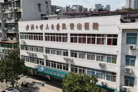 青山区中医医院：国粹医韵海外“圈粉”，社区医疗华丽蝶变图片