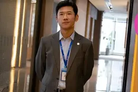 金融圈降薪潮求生图鉴：投行精英转行董秘，人均年薪百万？图片