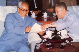 1955年授衔19个兵团司令，唯程子华无军衔，这是为啥？图片