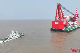 筑牢水上安全防线 台州海事为全国两会保驾护航图片