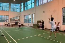 快乐“羽”共，活力青春！岳阳市第三中学举行第一届学生羽毛球联赛图片