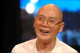 李连杰电影中“藏”在路人中的大腕，郭涛、潘粤明，都被忽略了图片