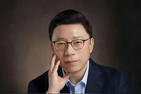 如何避免过度城镇化？陆铭：投资要与人口增长趋势结合图片
