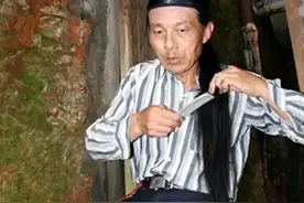 男子失恋藏身大山，凿出三室—厅，结局让人意外图片