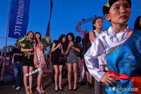 畸形的蒙古社会：过半女性遭受家暴，失足妇女超过两万人图片