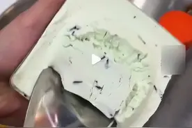 女子自制干噎酸奶中毒进医院，医生提醒图片