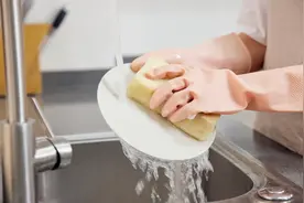 乳腺癌患者马上停止这个行为！否则体内的癌细胞会越高兴图片