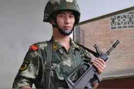 3岁萌娃介绍家庭成员，却唯独忘了爸爸……图片
