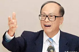 “公摊”创始人李嘉诚又现身，为大学捐抗癌器械，96岁仍精神饱满图片