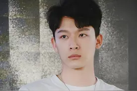 被称为“四大普男”之一的演员张晚意，究竟打了多少“顶流”的脸图片