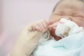有一张名片，叫护士的“手”！图片