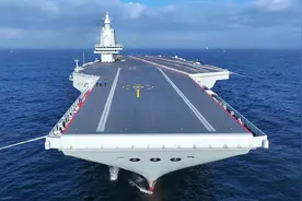 甲板空荡荡！福建舰完成首次7天海试，服役预计要到2026年？图片