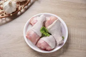 我国癌症高发，都是鸡肉惹的祸？提醒：真正要少吃的是这3种肉图片