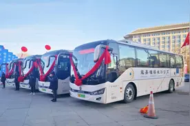 吉林市到龙嘉机场开通公交车 每小时一趟票价18图片