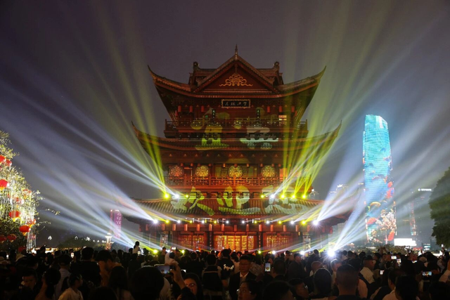 15.17亿人次！点燃城市假日活力，这个五一文旅演艺全面出圈！