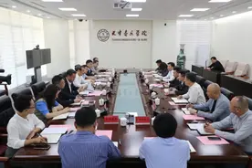周波到天津音乐学院走访服务图片