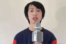 抽象“歌王”庞麦郎，他的滑板鞋到底挣了多少钱？是否已财富自由图片