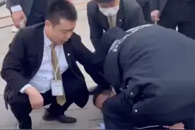 他们冲出去的身影，太帅了！图片