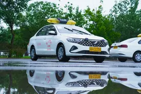 雨天练车？别怕，我们为您保驾护航！图片