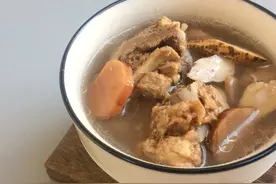健脾祛湿，解毒强健筋骨，牛大力土茯苓排骨汤图片