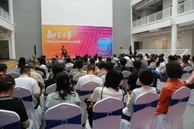 民进山东开明画院全省联展在潍坊开幕图片