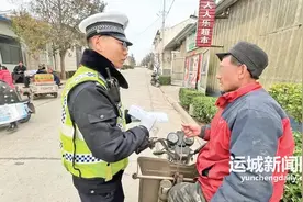 春耕备耕“客货混装”频发，运城交警提醒广大农户：别拿危险当便利！图片