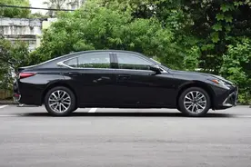 对比完雷克萨斯ES和凯迪拉克C T5之后，为什么毫不犹豫选择了ES？图片